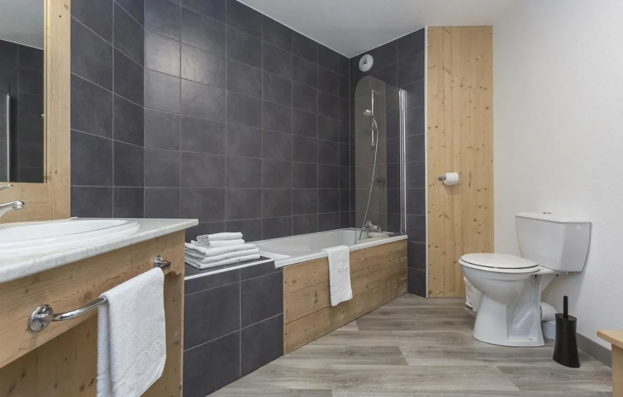 Saint-Sorlin-dʼArves Travelski Home Select - Residence L'Oree Des Pistes